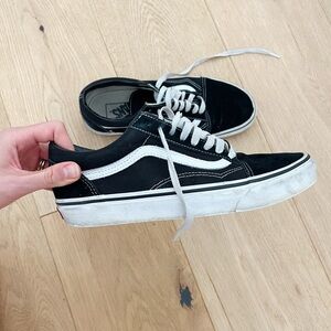 Vans Old Skool Shoe - black, 8 men/9.5 women